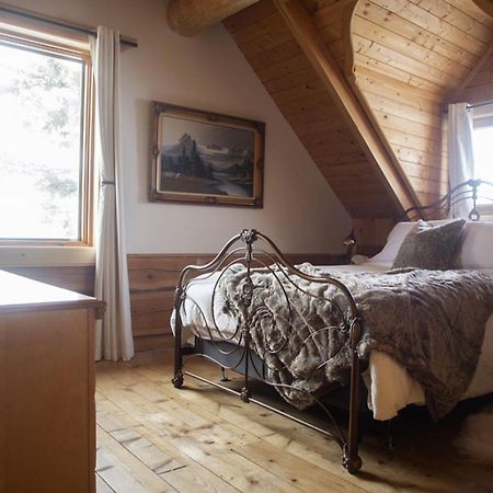 Hebergement "La Maison En Bois Rond" Sainte-Marie Δωμάτιο φωτογραφία